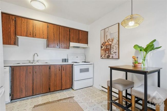 42 Compata Way, Condo with 3 bedrooms, 0 bathrooms and null parking in Gloucester ON | Image 13