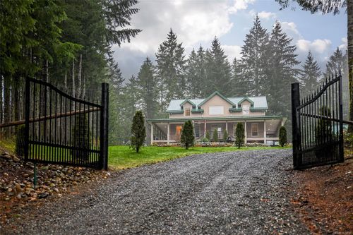 3997 Macaulay Rd, Black Creek, BC, V9J1C8 | Card Image