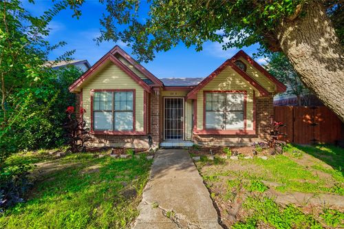 10464 Woodleaf Dr, Dallas, TX, 75227-7118 | Card Image