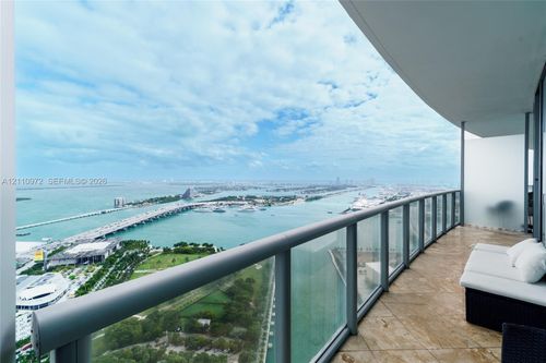 4712-888 Biscayne Blvd, Miami, FL, 33132-1554 | Card Image