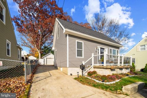 66 Northwood Rd, NEWTOWN SQUARE, PA, 19073-4323 | Card Image