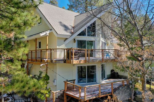 27622 W Shore Rd, Lake Arrowhead, CA, 92352 | Card Image