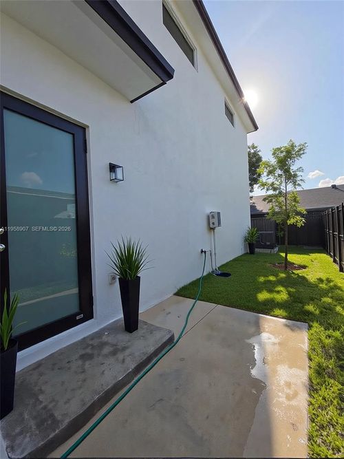 b-1313 Nw 6th Ave, Florida City, FL, 33034-2013 | Card Image