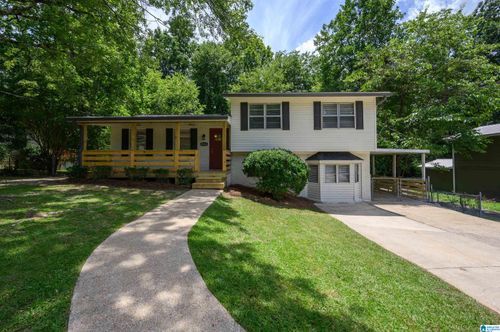 3020 Debra Dr, Fultondale, AL, 35068-1027 | Card Image