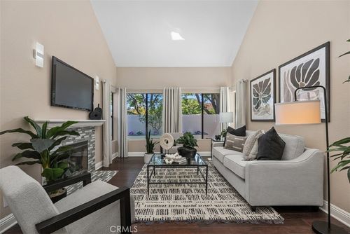 16 Crucillo, Rancho Santa Margarita, CA, 92688-1233 | Card Image