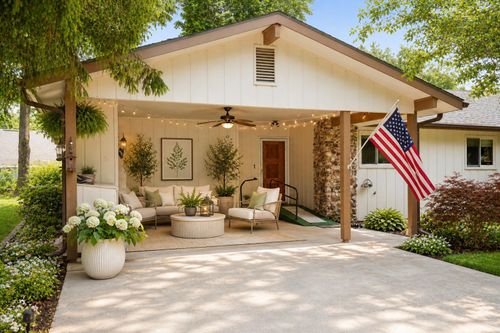 26 Oak Ct, Branson, MO, 65616-2018 | Card Image