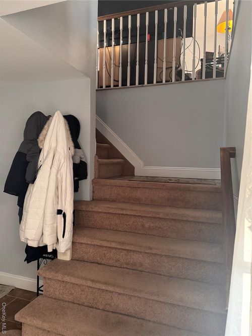 107 Casement Ave, Central Islip, NY, 11722-5003 | Card Image