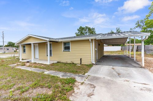 9465 Century Dr, SPRING HILL, FL, 34608-3402 | Card Image