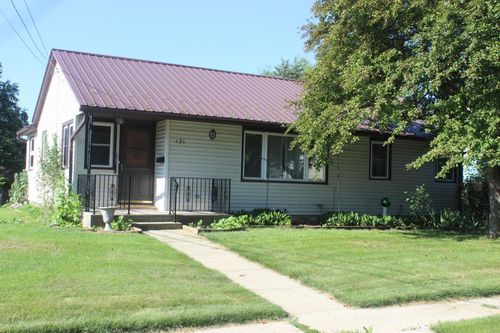 121 Clark Street, Watertown, WI, 53094 | Card Image