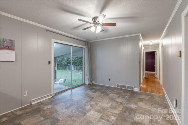 Dining Area | Image 11