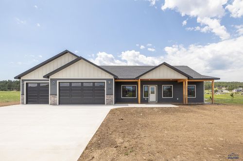 236 Stone Hill Dr, Custer, SD, 57730-6330 | Card Image