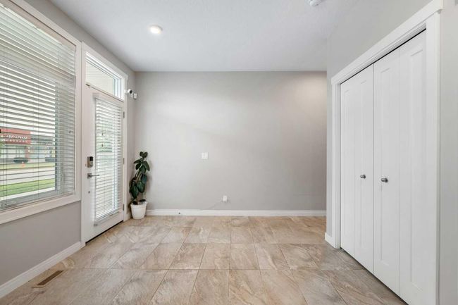 831 85 St Sw, Home with 4 bedrooms, 3 bathrooms and 2 parking in Calgary AB | Image 39