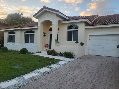 15359 Sw 43rd Ln, Miami, FL, 33185-4291 | Card Image