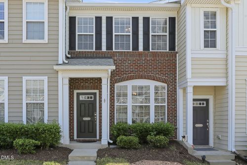 7817 Silverthread Ln, Raleigh, NC, 27617-4716 | Card Image