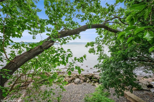32 Landing Dr, Condo with 2 bedrooms, 3 bathrooms and 1 parking in Dobbs Ferry NY | Image 32