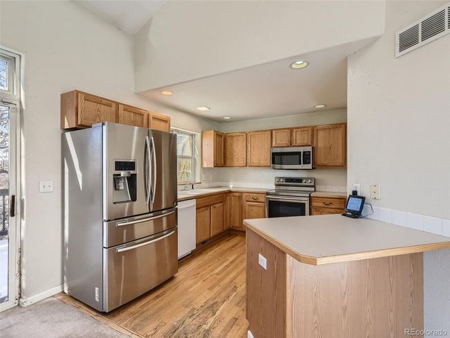 Stainless Appliance installed within the past two years | Image 10