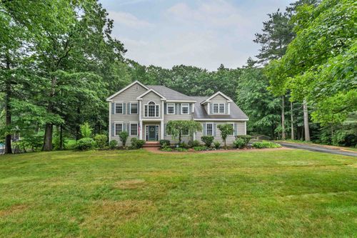 55 Dunlap Dr, Bedford, NH, 03110-4335 | Card Image