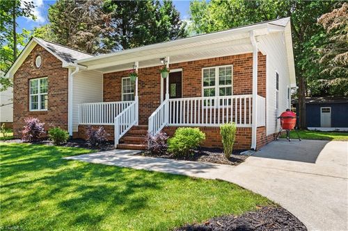 399 Windward Cir, Mocksville, NC, 27028-2894 | Card Image