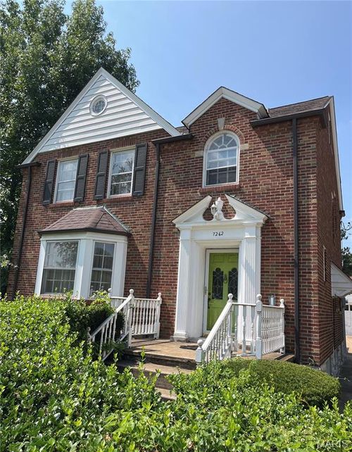 7262 Ravinia Dr, Saint Louis, MO, 63121-2613 | Card Image
