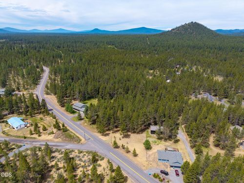 55151 Foster Rd, Bend, OR, 97707-2565 | Card Image