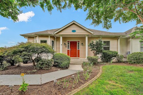 2326 Lake Retreat Rd, Huddleston, VA, 24104-3273 | Card Image