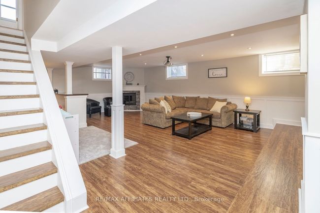 201 Augusta St, House other with 3 bedrooms, 2 bathrooms and 2 parking in Almonte ON | Image 36