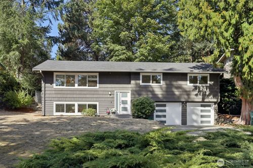 110 Nw 188th St, Shoreline, WA, 98177-3033 | Card Image