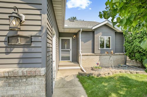 1 Pine Tree Ct, SARTELL, MN, 56377-1776 | Card Image