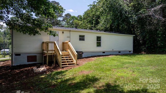 3947 S Park Dr, House other with 3 bedrooms, 2 bathrooms and null parking in Morganton NC | Image 8
