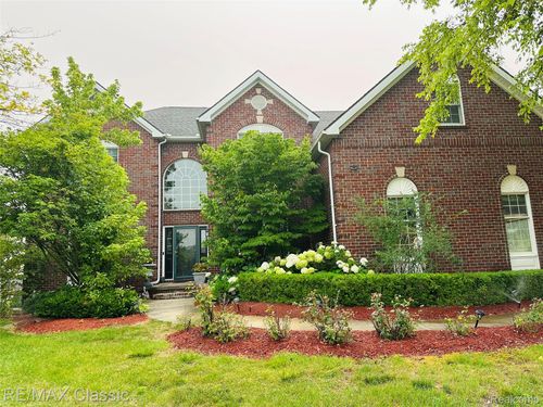 24374 Terra Del Mar Dr, Novi, MI, 48374-2533 | Card Image