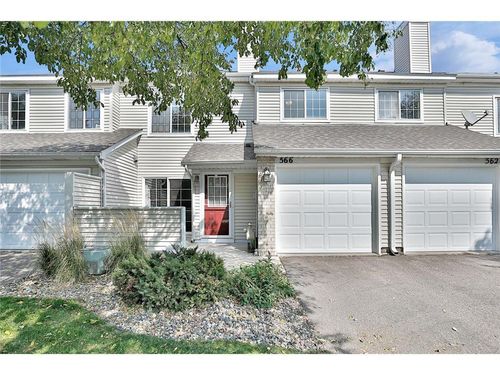 566 Mission Hills Way W, Chanhassen, MN, 55317-7702 | Card Image