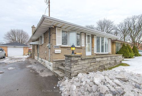 3840 Dorchester Rd, Niagara Falls, ON, L2J3A7 | Card Image