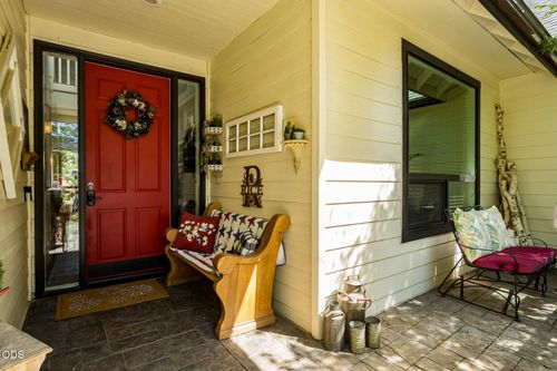 796 Se Briarwood Ct, Bend, OR, 97702-2495 | Card Image