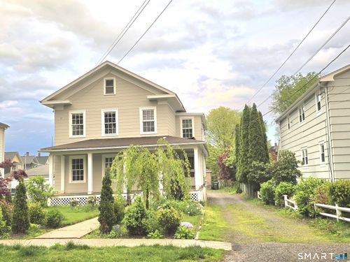 2nd-floor-318 Grovers Avenue, Bridgeport, CT, 06605 | Card Image