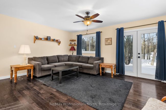 1011 Fitchett Lane, House other with 3 bedrooms, 2 bathrooms and 4 parking in Gravenhurst ON | Image 6