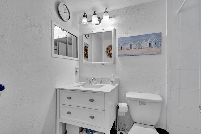 107 Sheffield E, Condo with 1 bedrooms, 2 bathrooms and null parking in West Palm Beach FL | Image 16