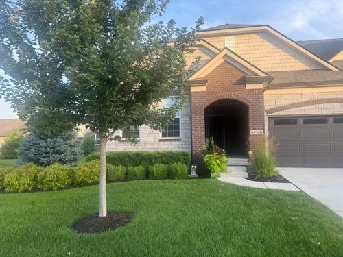 40589 Aster Ct, Clinton Township, MI, 48036-5001 | Card Image