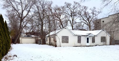 9331 Knight Ave, Des Plaines, IL, 60016-3949 | Card Image