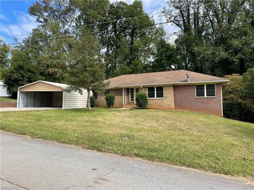 340 Hillcrest Dr, Elkin, NC, 28621-2940 | Card Image