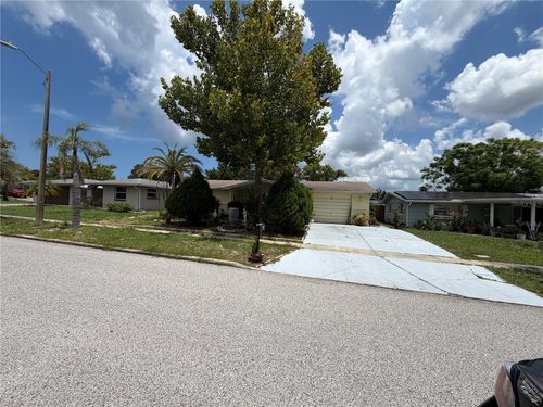 6251 6th Ave, NEW PORT RICHEY, FL, 34653-5129 | Card Image
