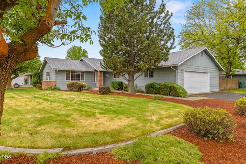 5292 Gatewood Drive, Klamath Falls, OR, 97603 | Card Image