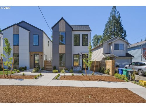 9421 N Macrum Ave, Portland, OR, 97203-2553 | Card Image