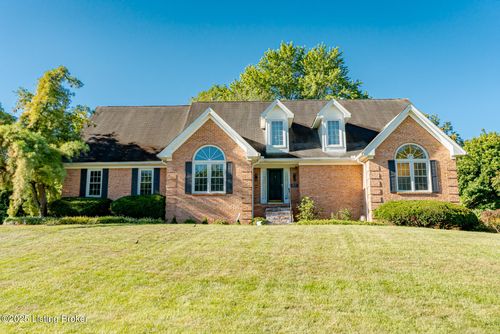 1510 Saint Andrews Dr, Shelbyville, KY, 40065-9042 | Card Image