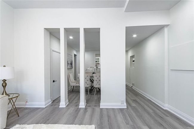 135 East Ave N, House other with 3 bedrooms, 2 bathrooms and 2 parking in Hamilton ON | Image 5