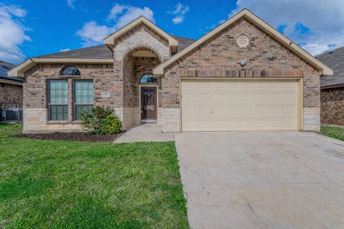 414 Lucky Landing Dr, Wilmer, TX, 75172-1291 | Card Image