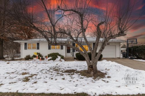 106 Orchard Dr, Cedar Falls, IA, 50613-5448 | Card Image