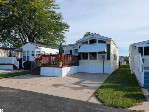 3675 E Michigan Ave, Au Gres, MI, 48703-9795 | Card Image