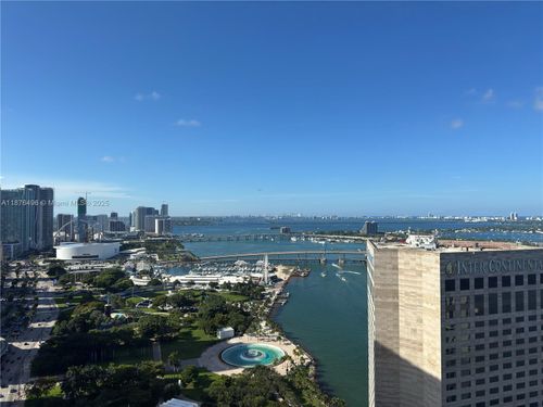 apt-4220-325 S Biscayne Blvd, Miami, FL, 33131-2481 | Card Image