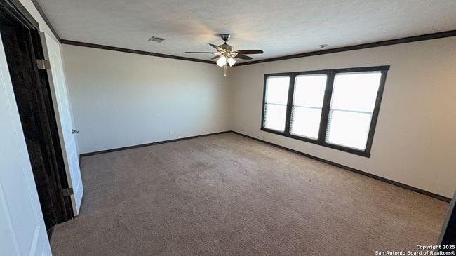 438 County Road 679, House other with 4 bedrooms, 2 bathrooms and null parking in Natalia TX | Image 23