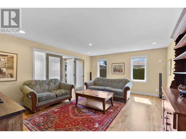 464 Cascia Dr, House other with 4 bedrooms, 4 bathrooms and 2 parking in Kelowna BC | Image 44
